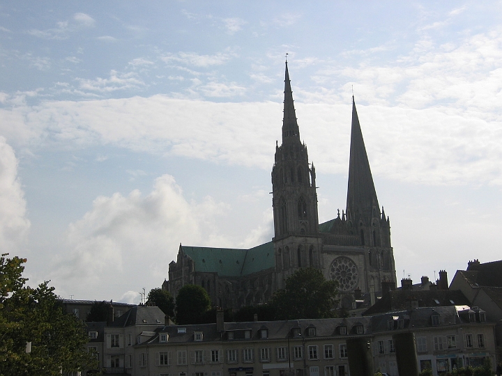 26 Chartres Cathedral.jpg